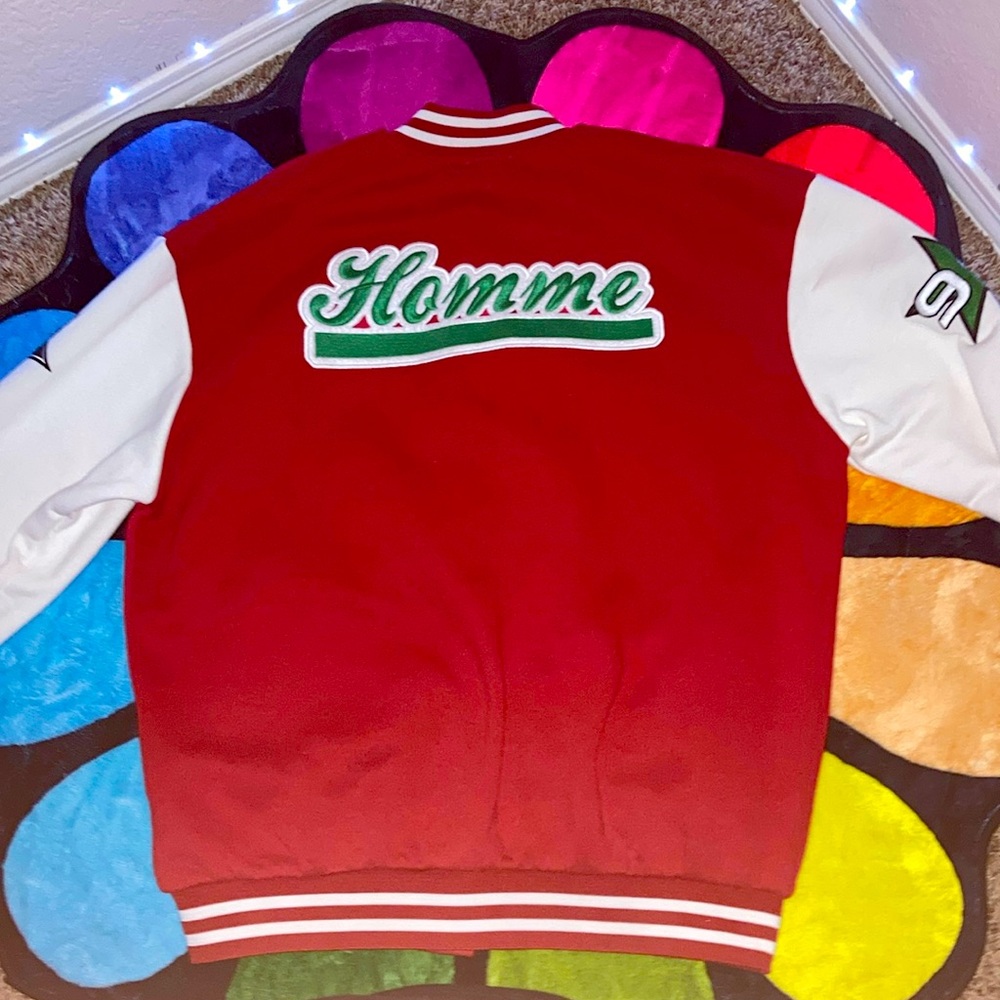 Red jacket - Picture 2 of 2